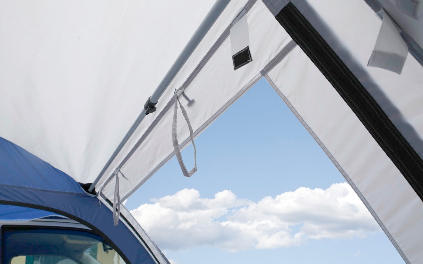Entrada freestanding drive-away awning - Image 8
