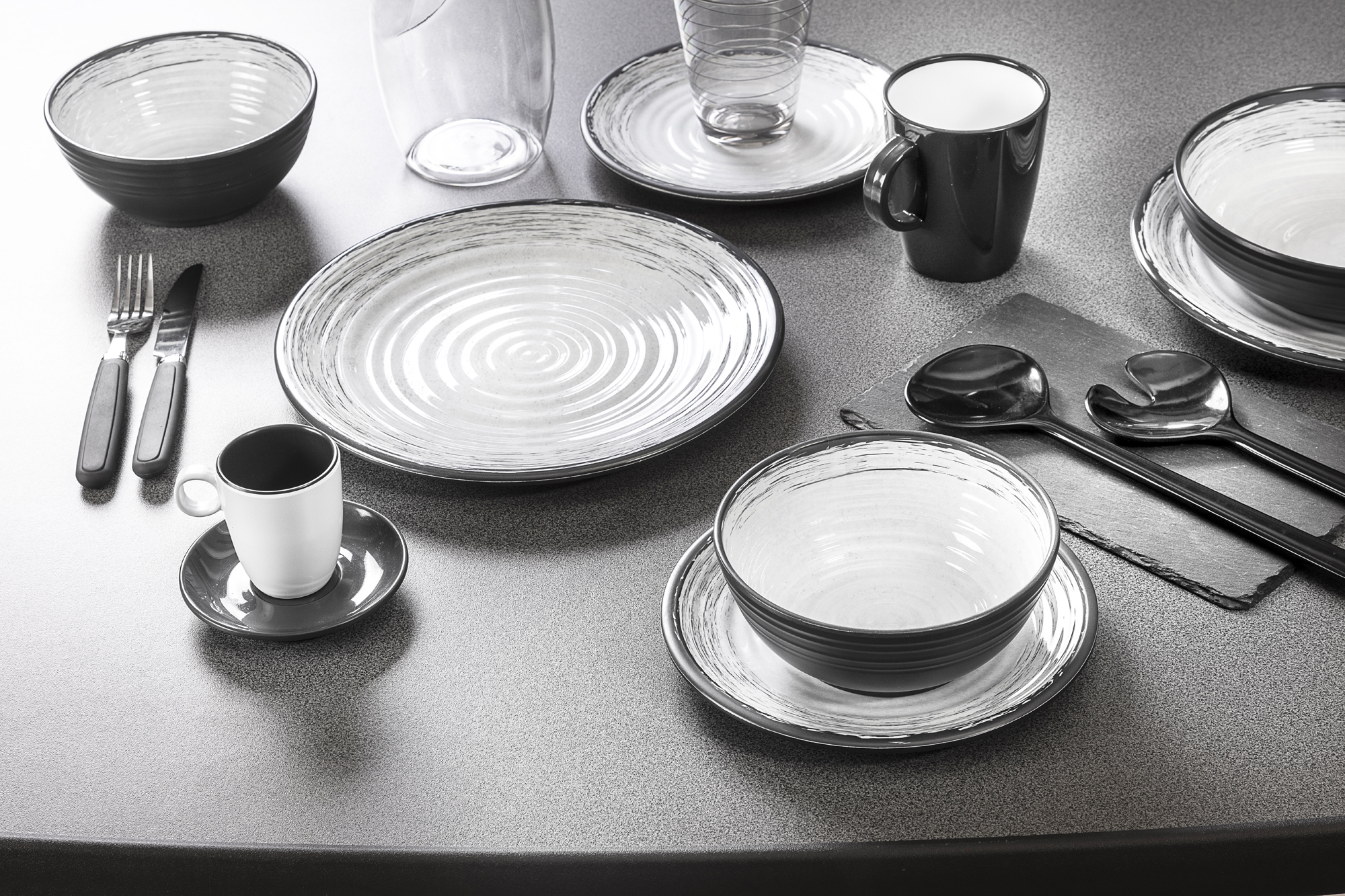 Dolomit 12-piece melamine dinnerware set - midday - Image 5